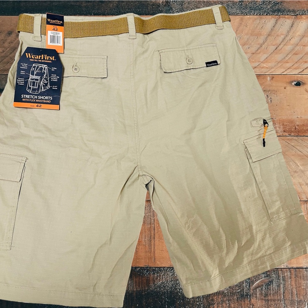 Wearfirst Men's Free-Band Stretch Shorts with Flex Waistband and D-Ring Belt